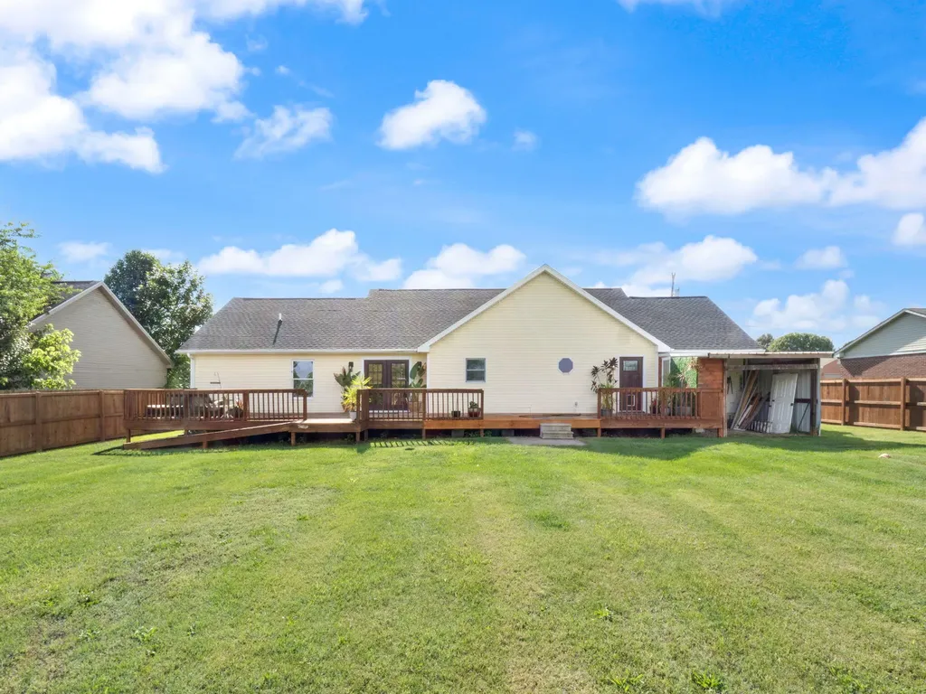 2012 Land's End Court Hopkinsville KY 42240