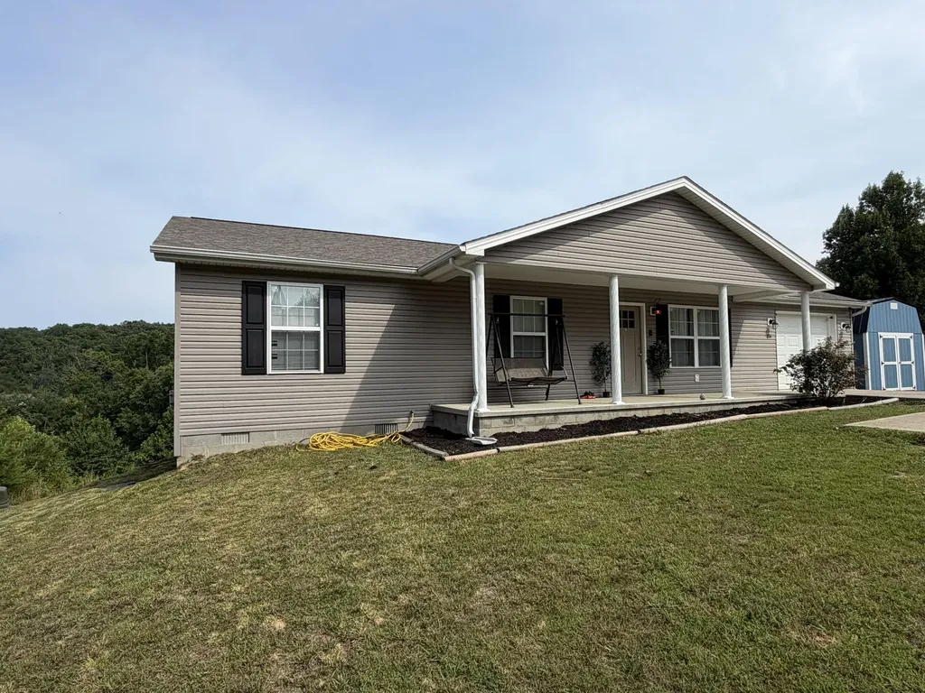 214 James Harris Cemetary Road London KY 40741