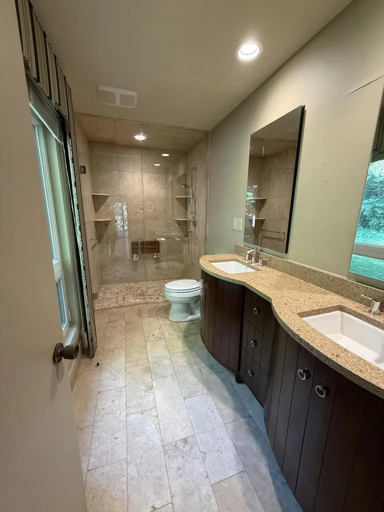 2049 Lakeside Drive Lexington KY 40502