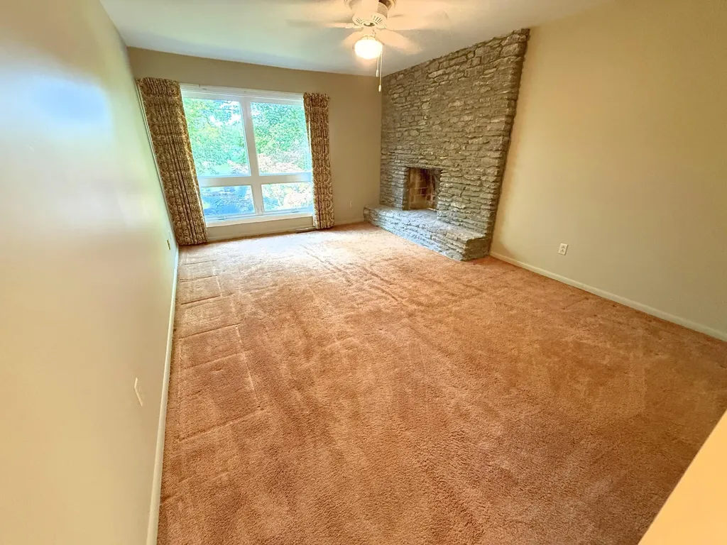 2049 Lakeside Drive Lexington KY 40502