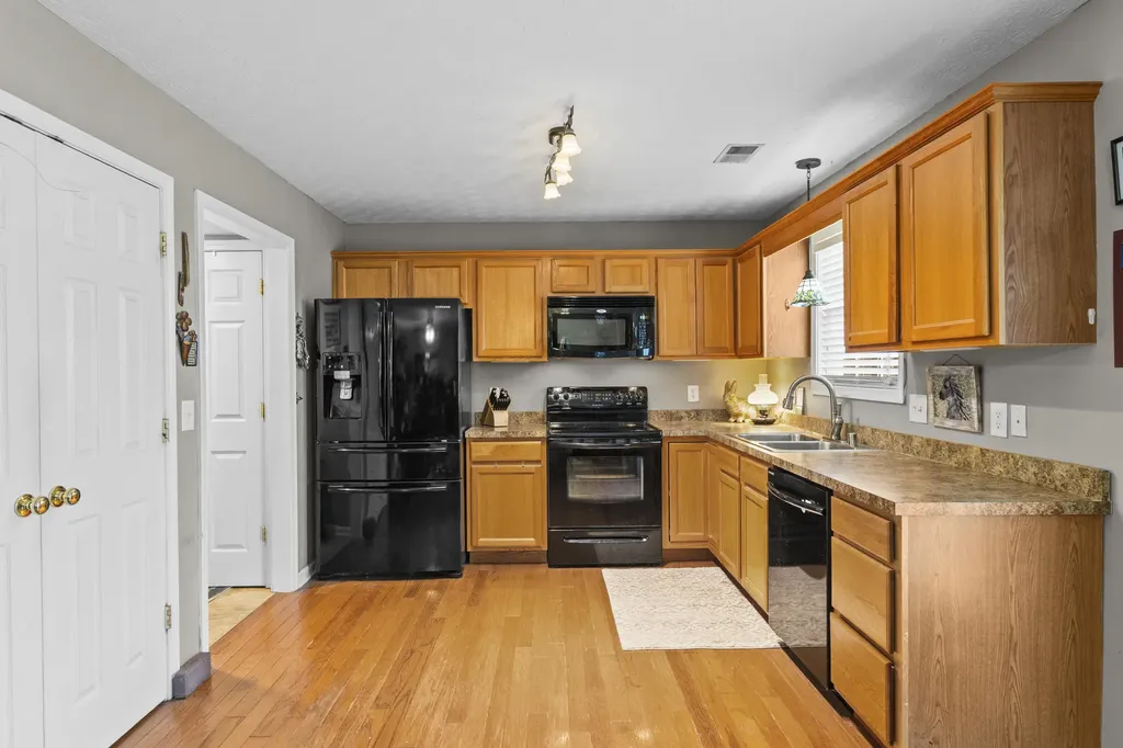 136 Sturbridge Lane Winchester KY 40391