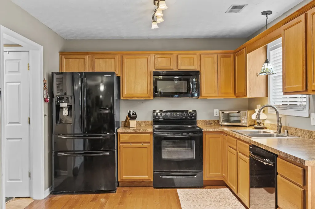 136 Sturbridge Lane Winchester KY 40391