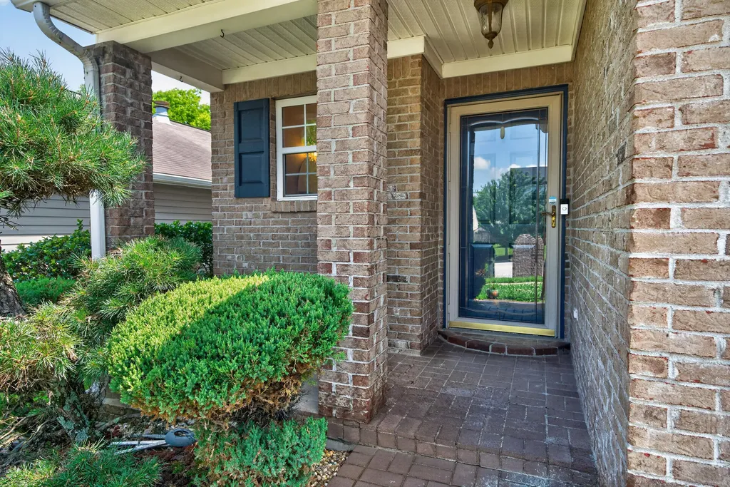 2633 Trailwood Lane Lexington KY 40511