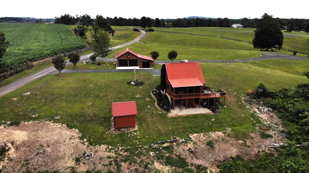 22 Elly Avenue Russell Springs KY 42642