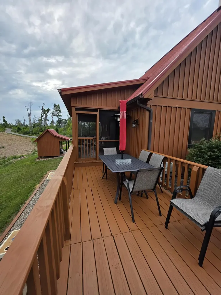 22 Elly Avenue Russell Springs KY 42642