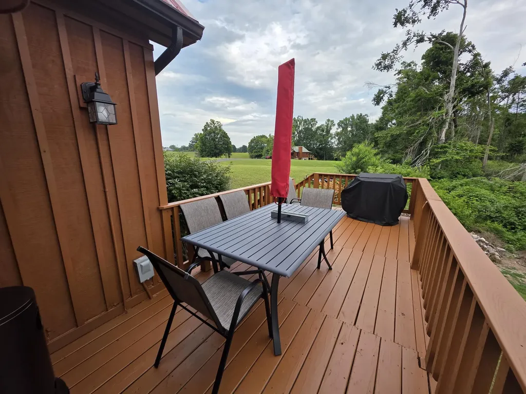 22 Elly Avenue Russell Springs KY 42642