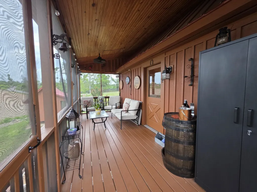22 Elly Avenue Russell Springs KY 42642