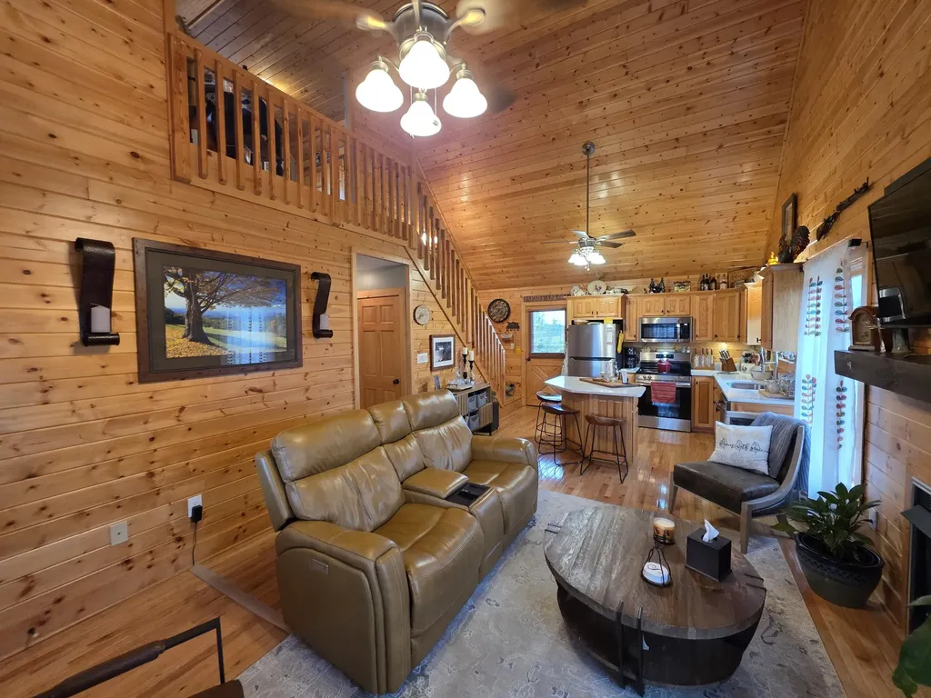 22 Elly Avenue Russell Springs KY 42642