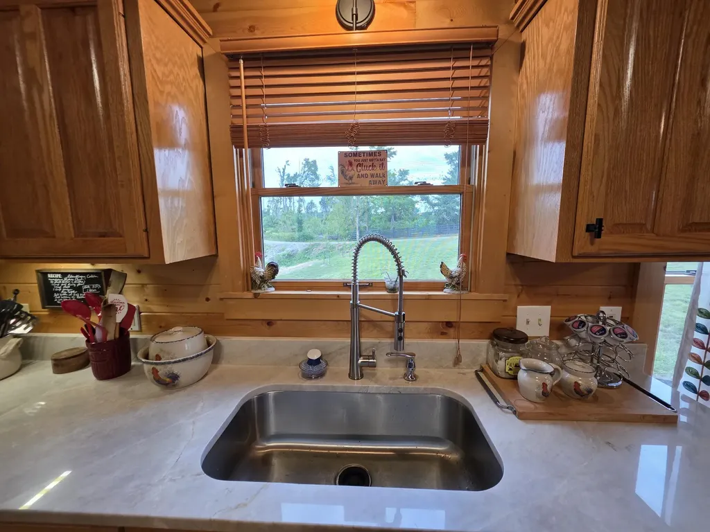 22 Elly Avenue Russell Springs KY 42642