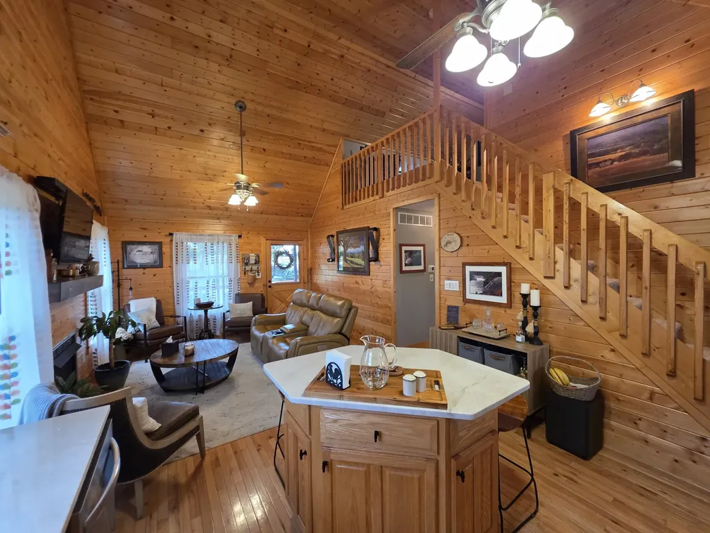22 Elly Avenue Russell Springs KY 42642