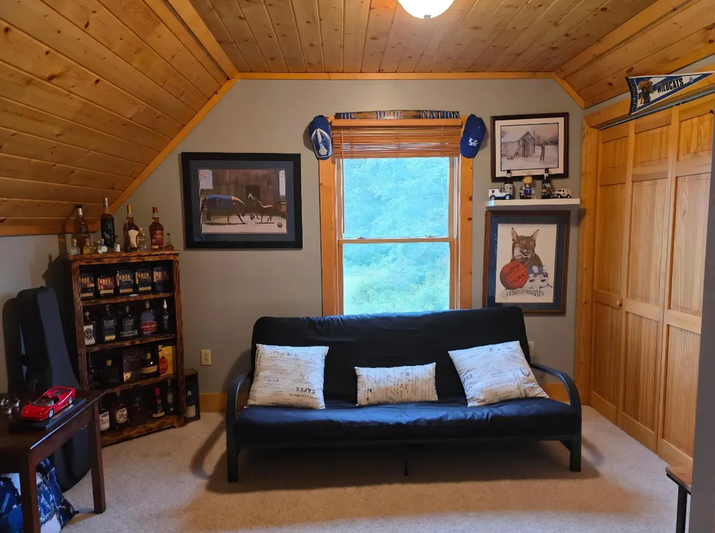 22 Elly Avenue Russell Springs KY 42642