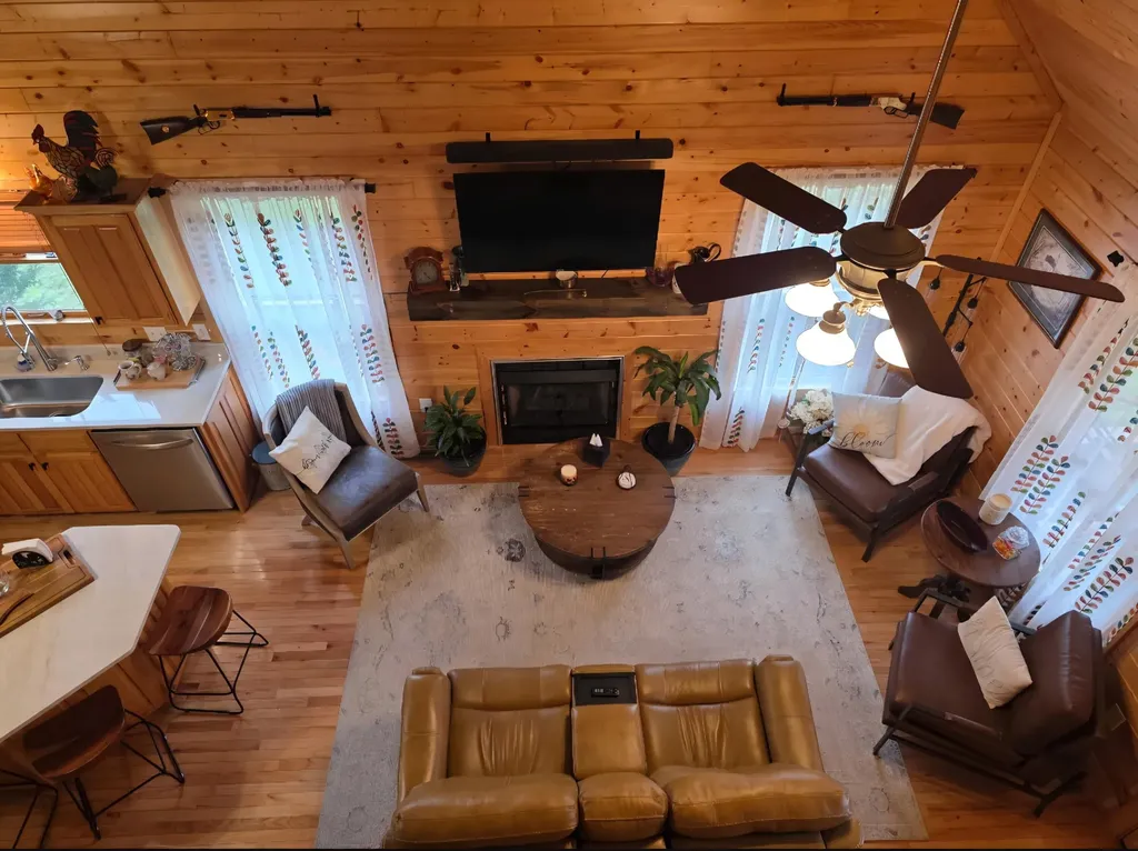 22 Elly Avenue Russell Springs KY 42642