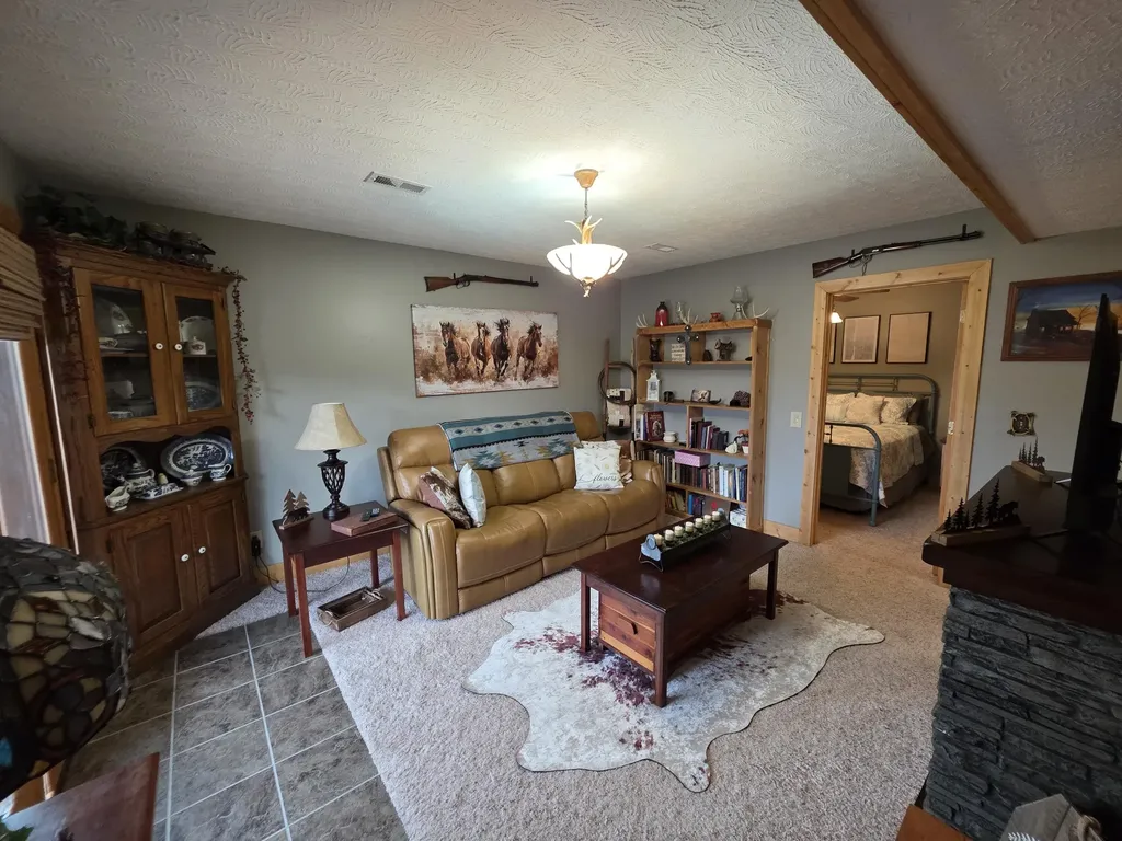 22 Elly Avenue Russell Springs KY 42642