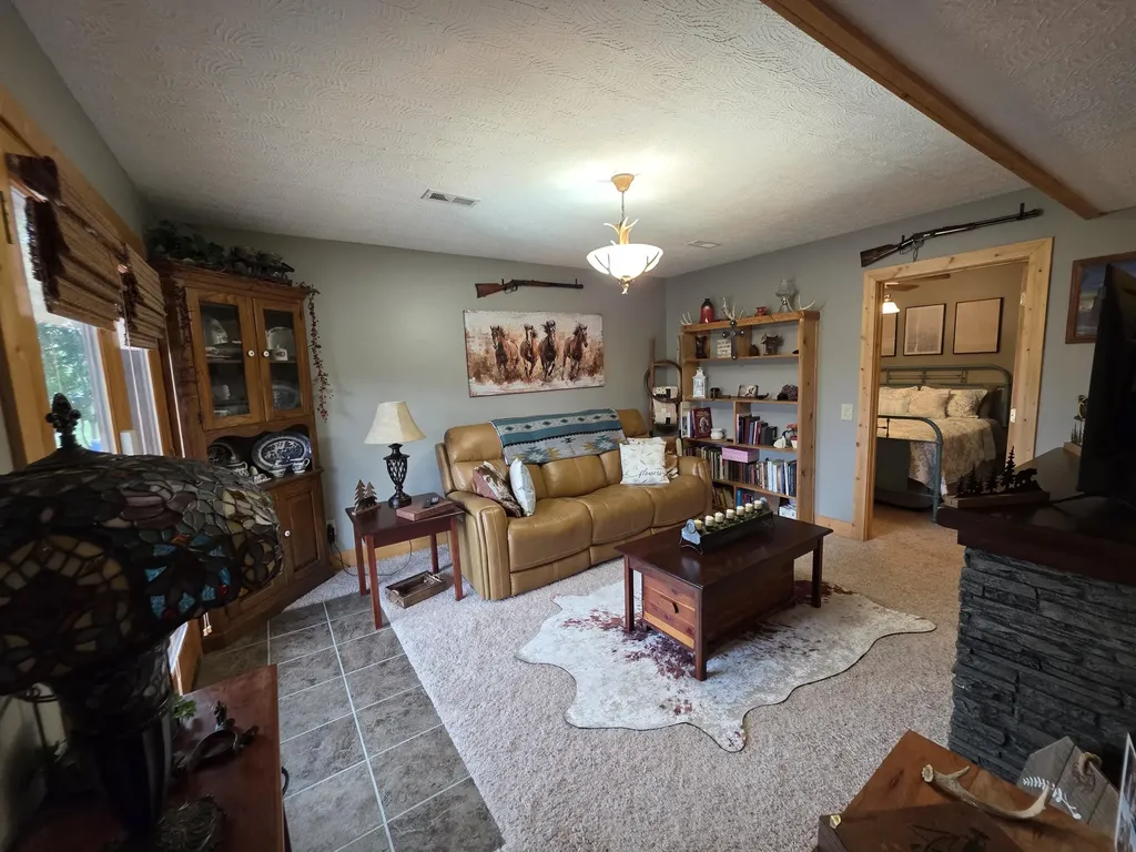 22 Elly Avenue Russell Springs KY 42642