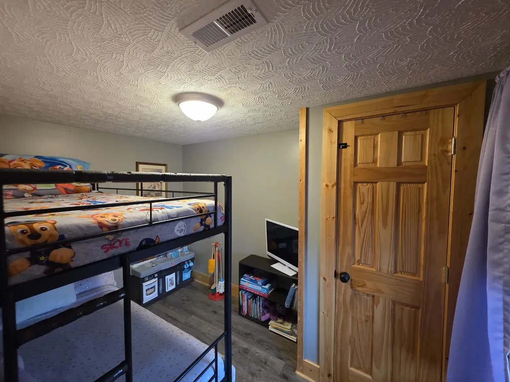 22 Elly Avenue Russell Springs KY 42642