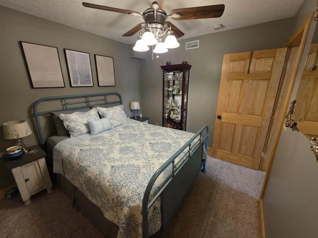 22 Elly Avenue Russell Springs KY 42642