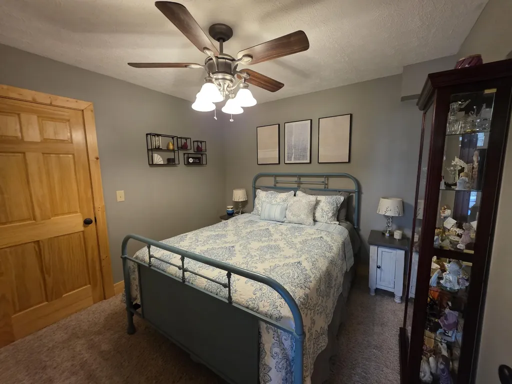 22 Elly Avenue Russell Springs KY 42642