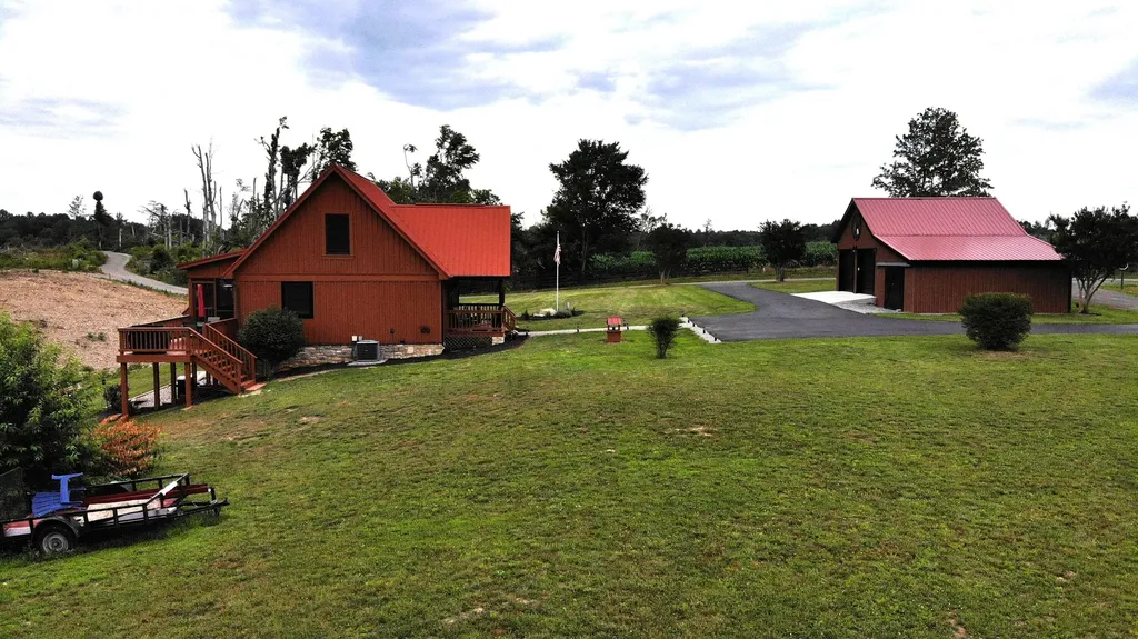 22 Elly Avenue Russell Springs KY 42642
