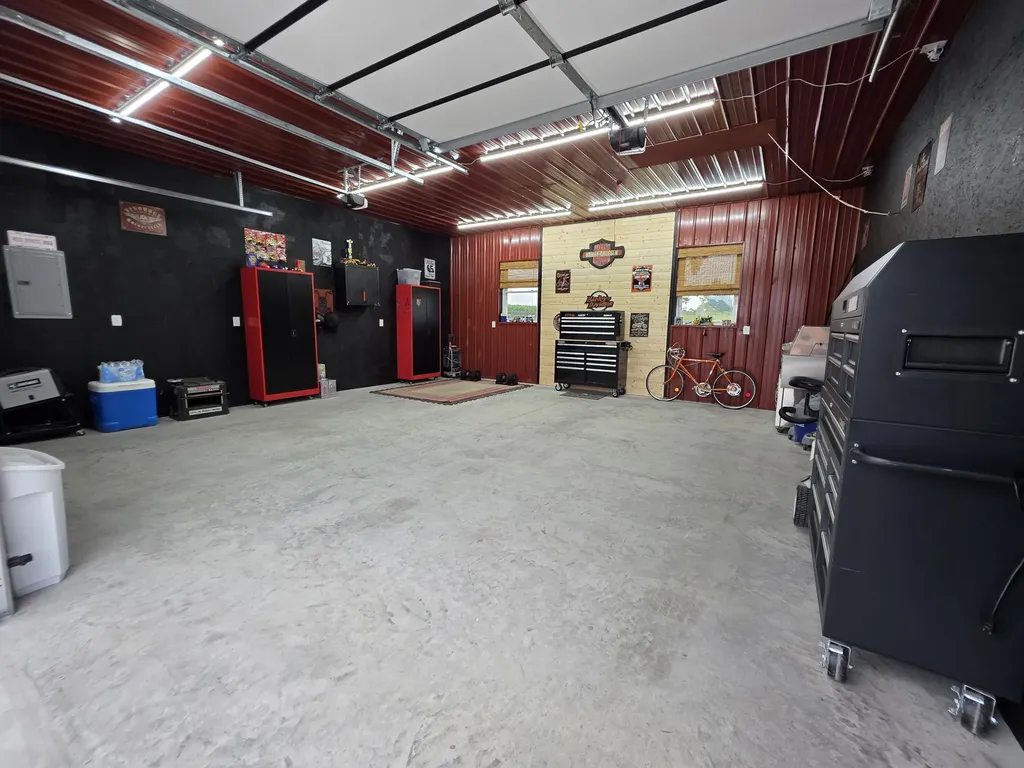 22 Elly Avenue Russell Springs KY 42642