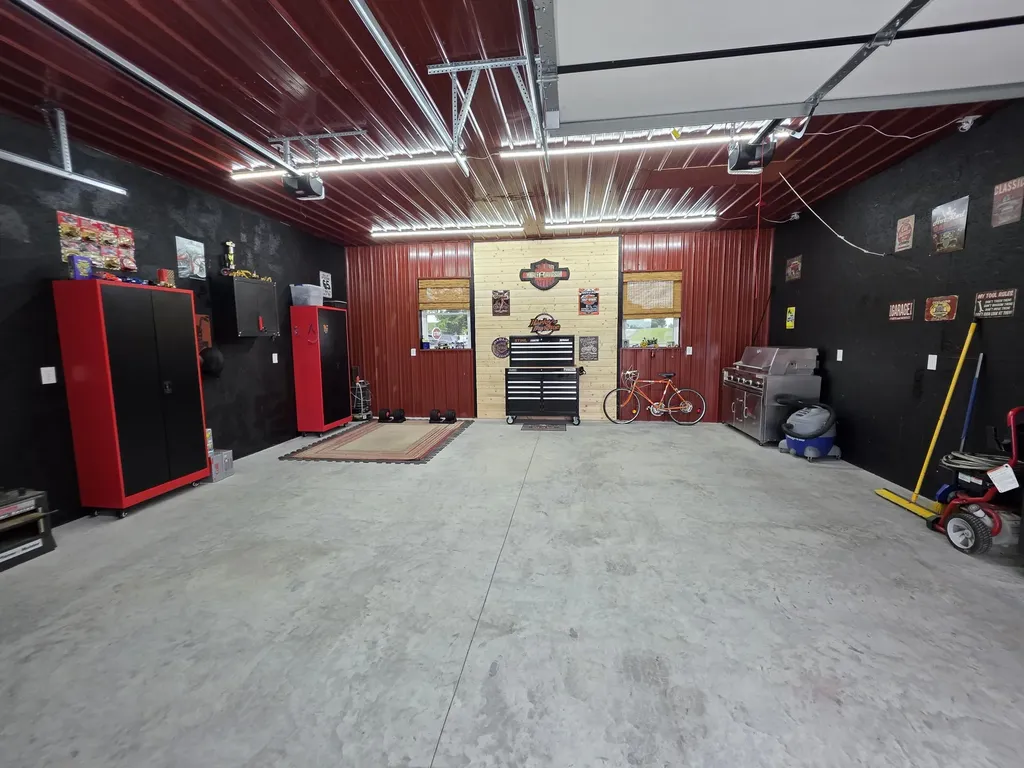 22 Elly Avenue Russell Springs KY 42642