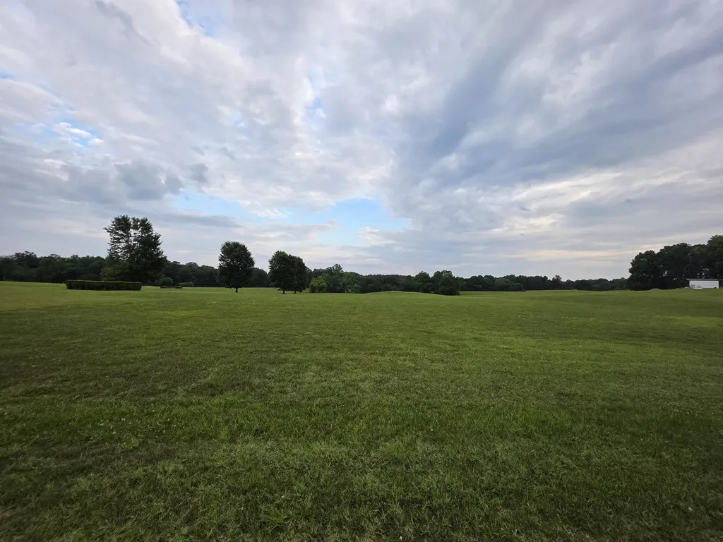 22 Elly Avenue Russell Springs KY 42642