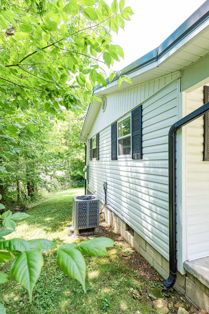 45 Pleasant Valley Morehead KY 40351