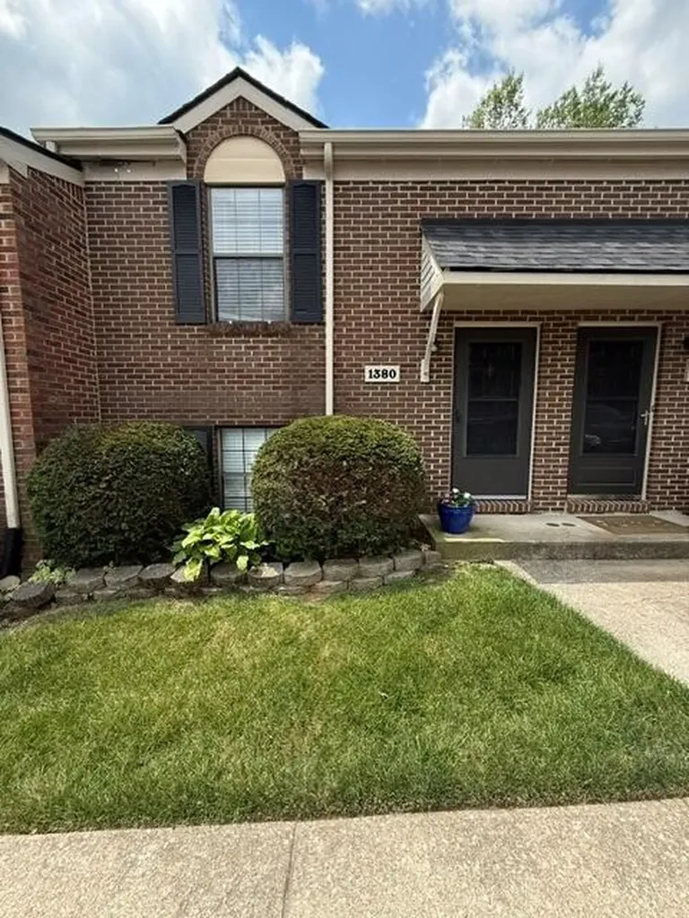1380 Hartland Woods Way Lexington KY 40515