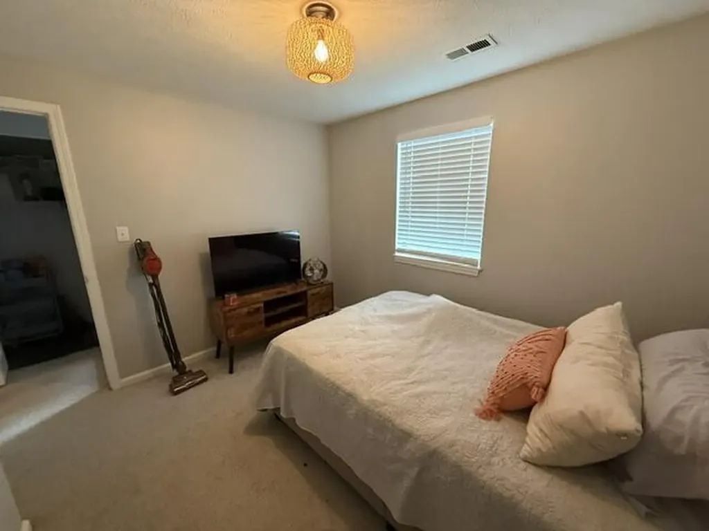 1380 Hartland Woods Way Lexington KY 40515