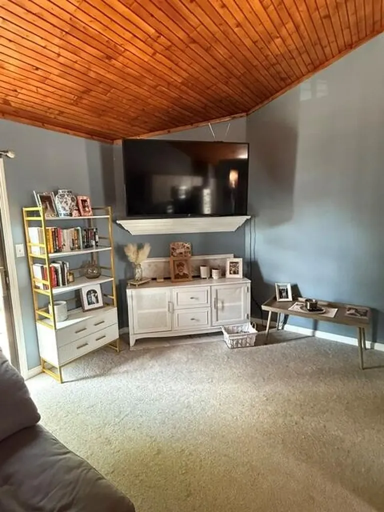 1380 Hartland Woods Way Lexington KY 40515
