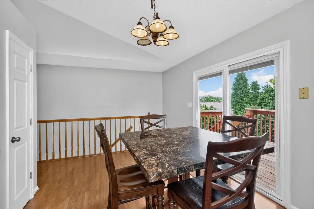 1110 Rockbridge Road Lexington KY 40515