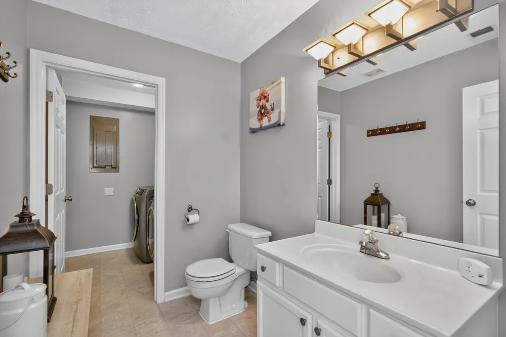 1110 Rockbridge Road Lexington KY 40515