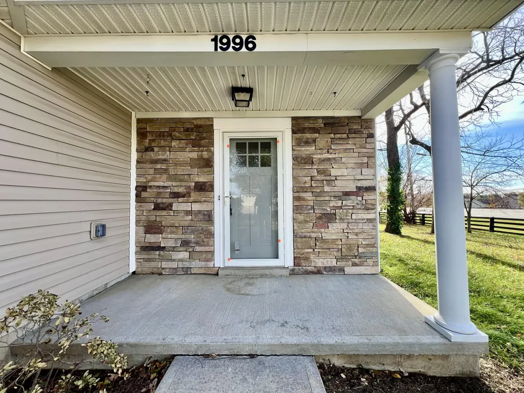 1996 Sandersville Road Lexington KY 40511