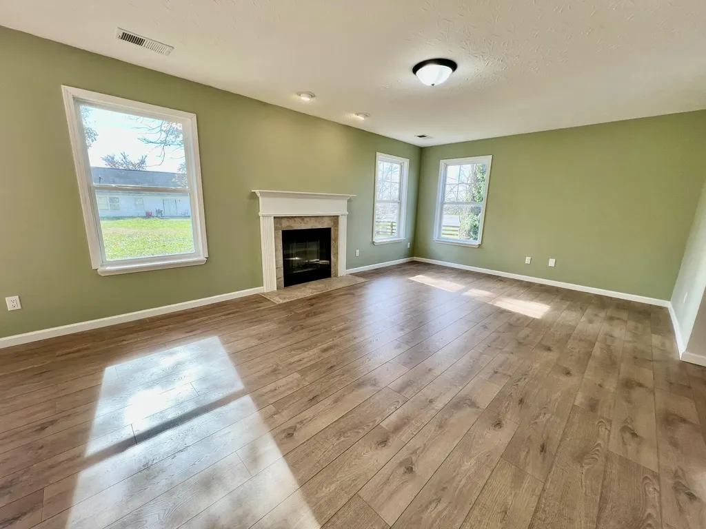1996 Sandersville Road Lexington KY 40511