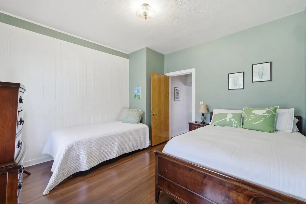 526 Broadway Street Barlow KY 42024