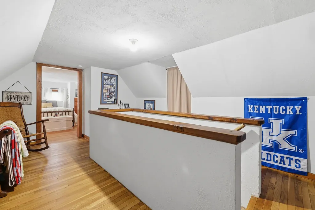526 Broadway Street Barlow KY 42024