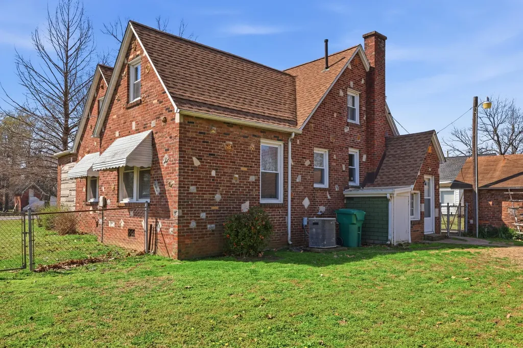 526 Broadway Street Barlow KY 42024