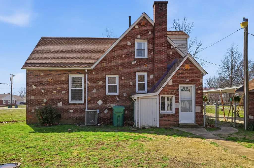526 Broadway Street Barlow KY 42024