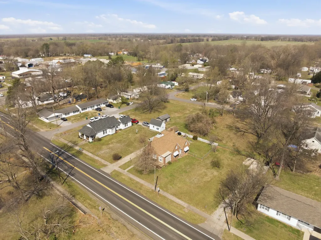 526 Broadway Street Barlow KY 42024