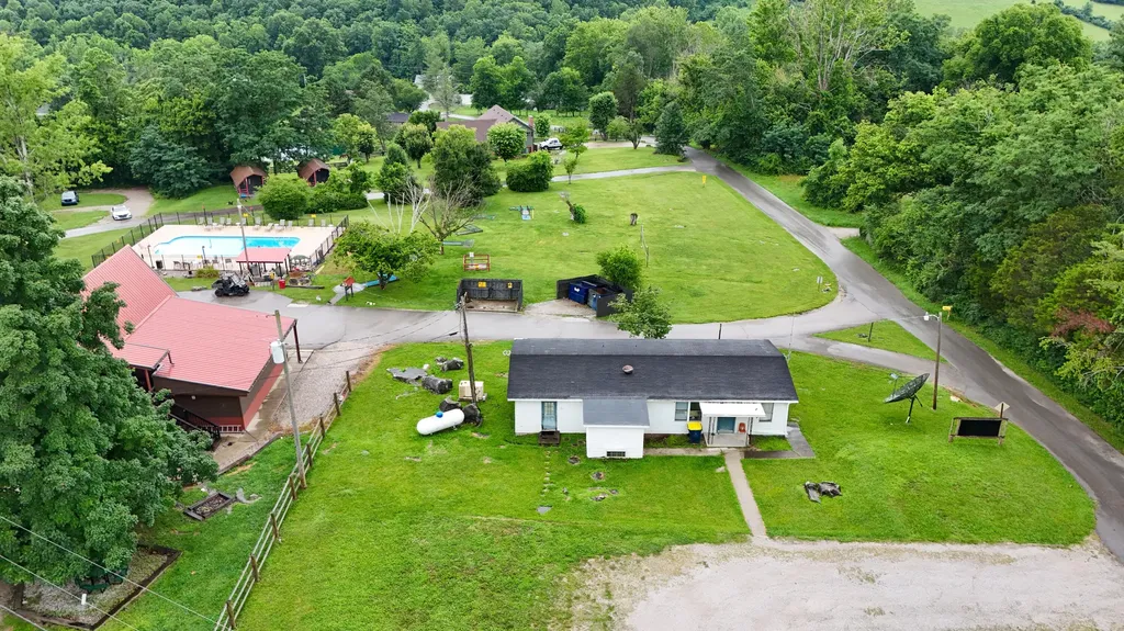 235 Red Foley Road Mt Vernon KY 40456