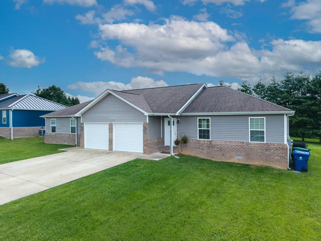 401 Johnny Drive Science Hill KY 42553