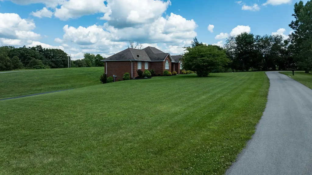 320 Alice Roy Road Windsor KY 42565