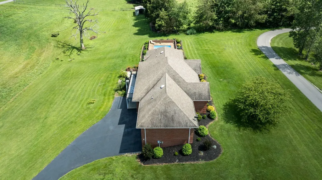 320 Alice Roy Road Windsor KY 42565