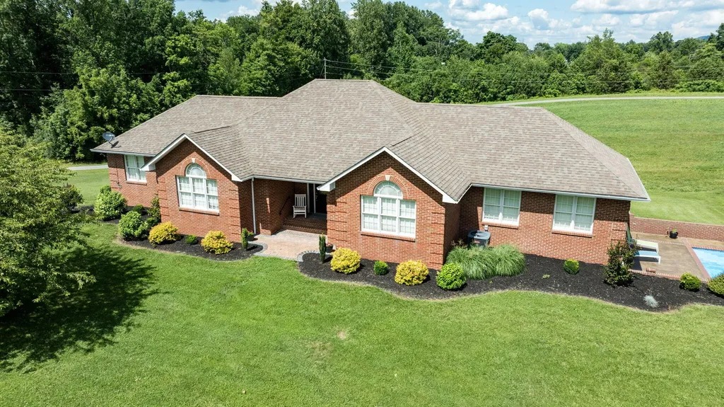 320 Alice Roy Road Windsor KY 42565