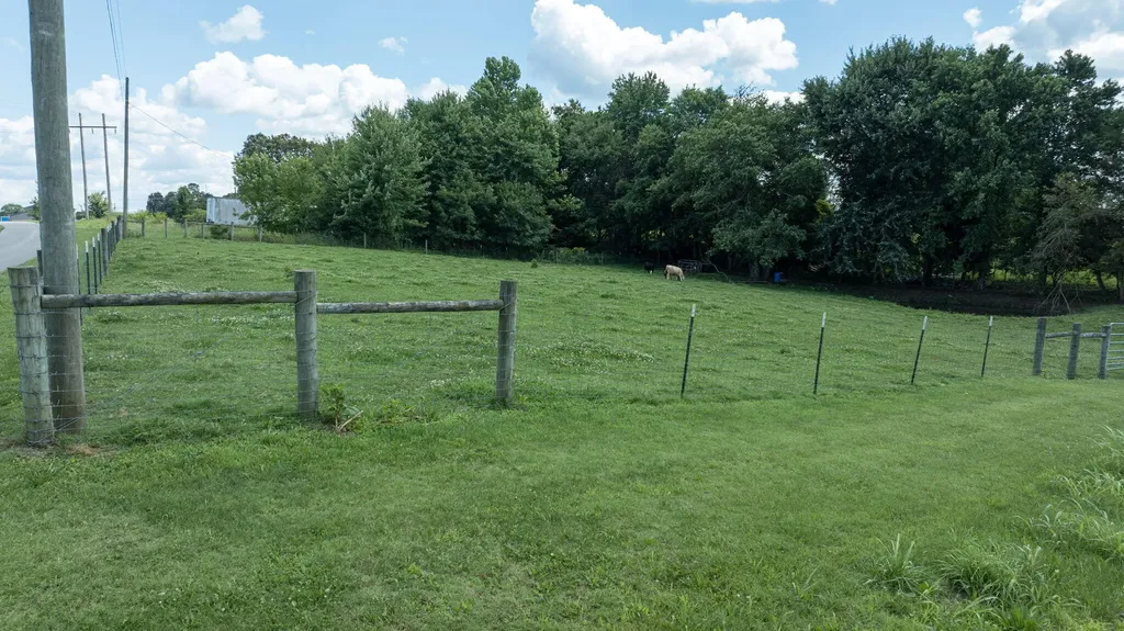 320 Alice Roy Road Windsor KY 42565