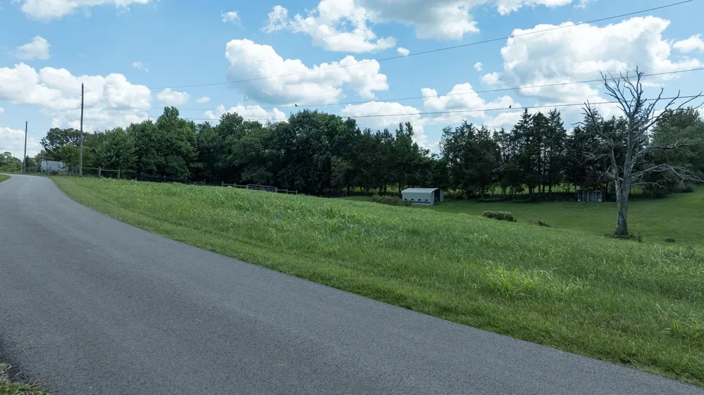 320 Alice Roy Road Windsor KY 42565