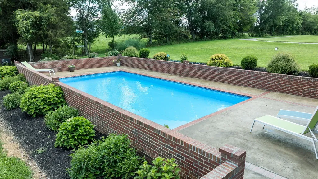 320 Alice Roy Road Windsor KY 42565