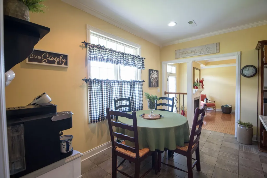 320 Alice Roy Road Windsor KY 42565