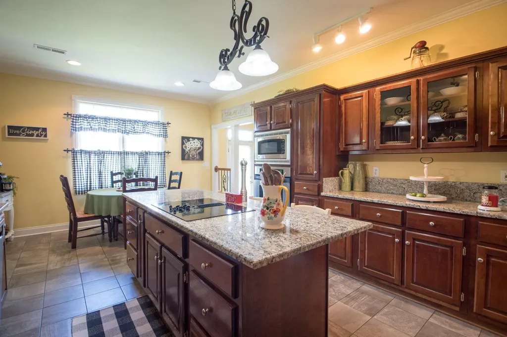 320 Alice Roy Road Windsor KY 42565
