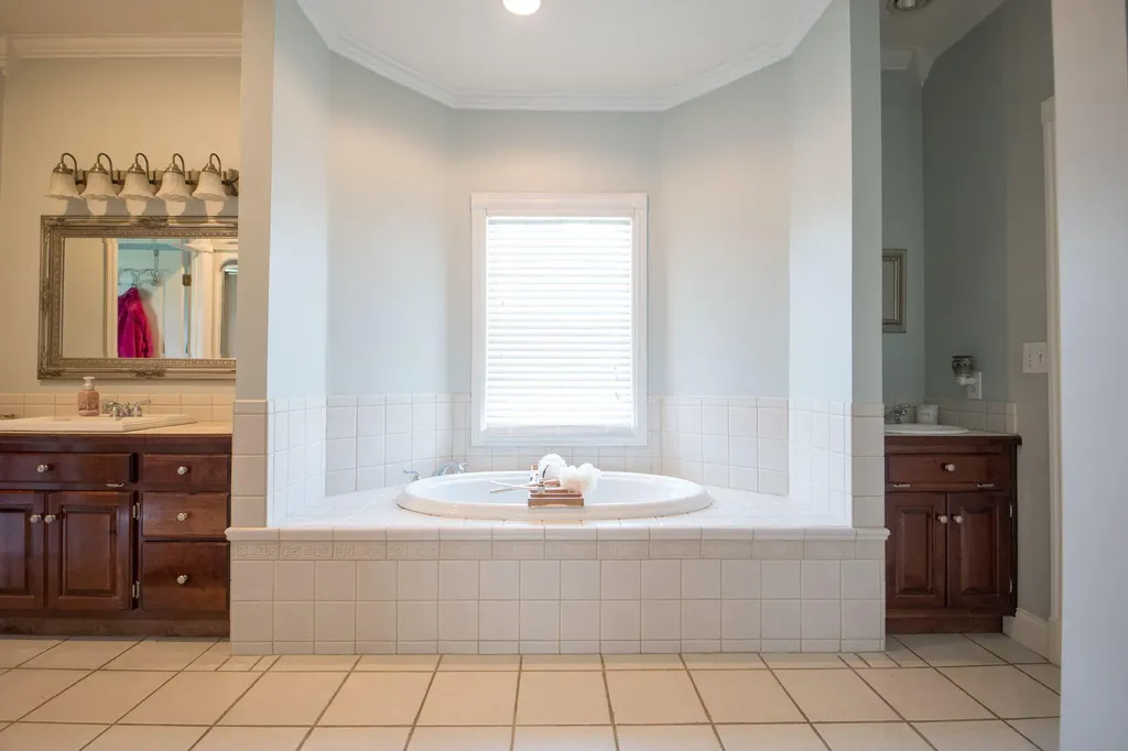 320 Alice Roy Road Windsor KY 42565