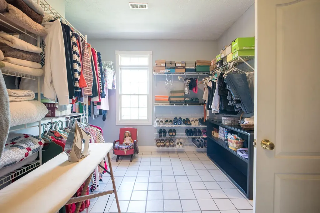 320 Alice Roy Road Windsor KY 42565